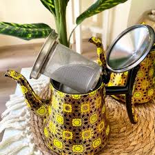 Handcrafted Sunburst™ Decorative Kettle – Traditional Floral Design with Golden Accents