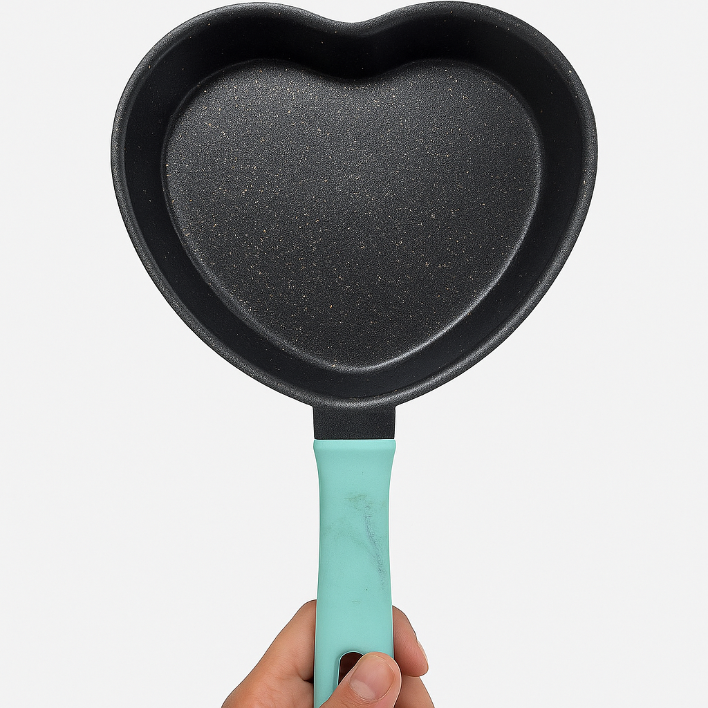 Dual-Heart Non-Stick Frying Pan – Cute & Functional Cooking Companion
