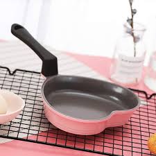 Dual-Heart Non-Stick Frying Pan – Cute & Functional Cooking Companion