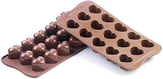 Flexible Heart-Shaped Silicone Chocolate & Ice Mold – 15-Cavity Tray