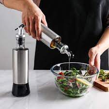 ChefFlow™ Stainless Steel Oil Dispenser Bottle – Precision No-Drip Pourer