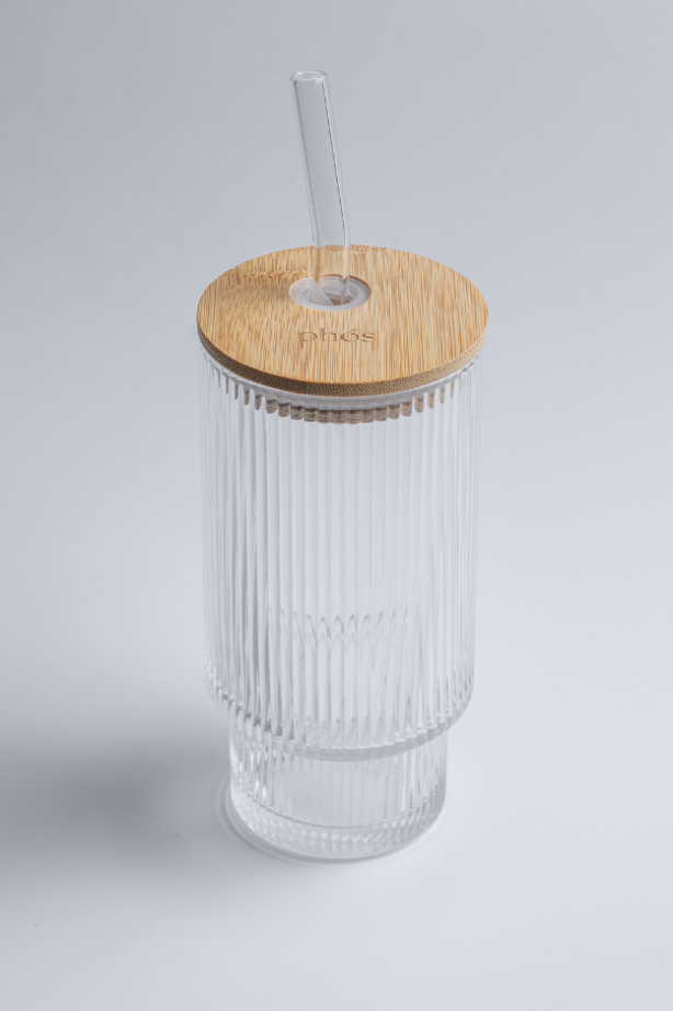 SunSip™ Ribbed Glass Juice Tumbler with Wooden Lid & Straw – 500ml